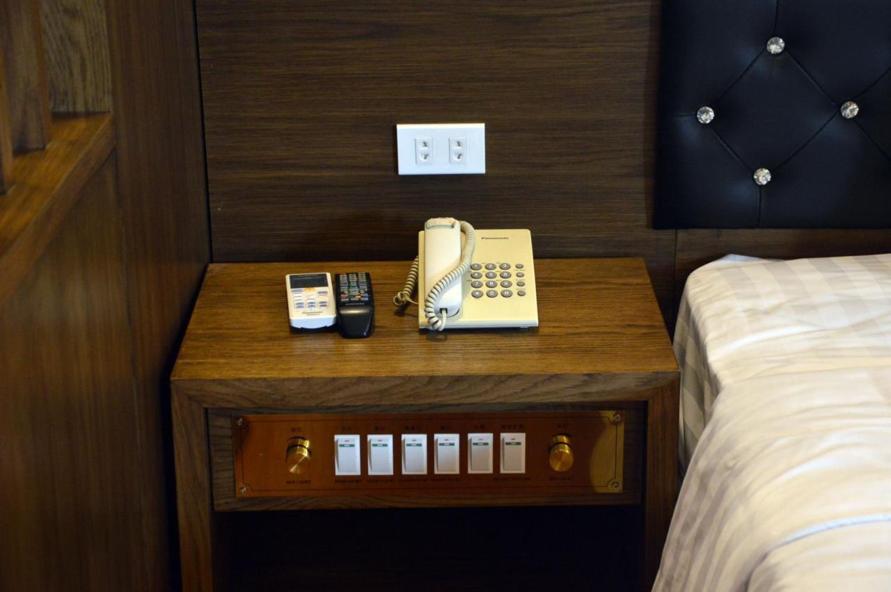 הו צ'י מין סיטי Phu Tho Hotel מראה חיצוני תמונה
